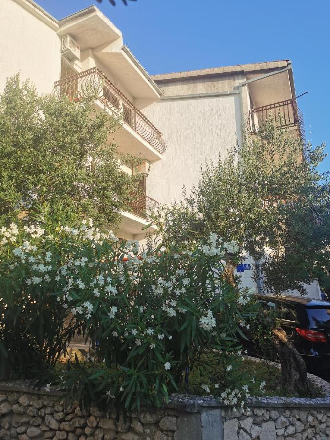 Branko Apartment *